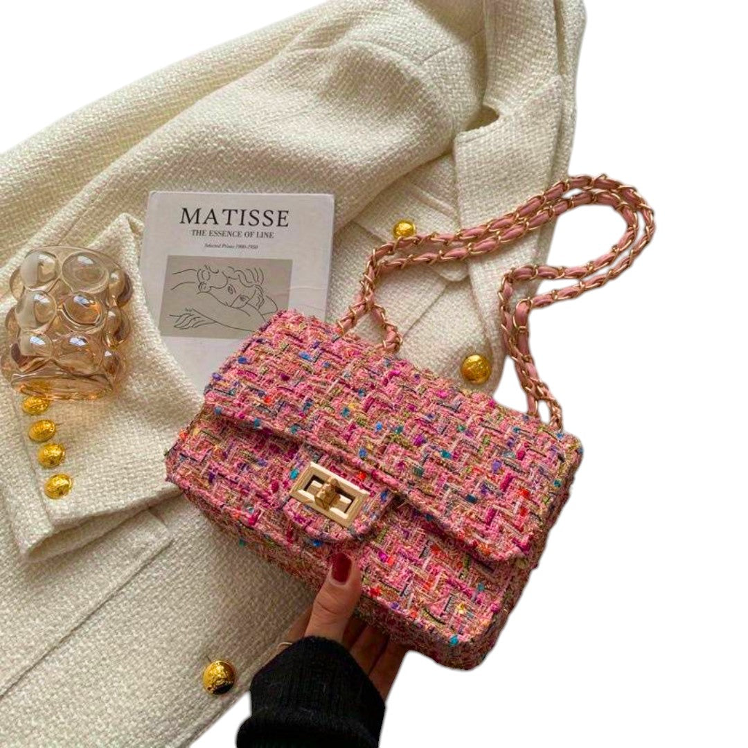 Women’s Crossbody Bag Lightweight Adjustable Strap Multiple Compartments Sleek Versatile Design