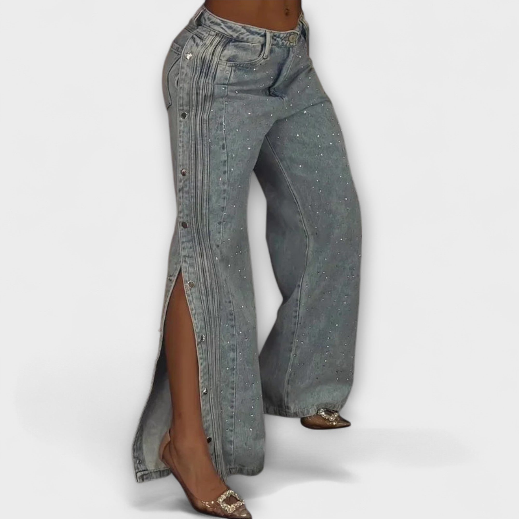 Women’s Denim Jeans, Comfortable Fit, Durable Material, Reinforced Stitching, Functional Pockets
