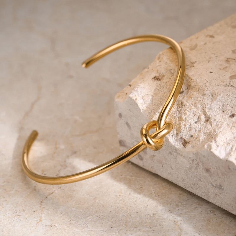 Bracelet, Vibrant Stone, Polished Finish, Durable Metal, Versatile Accessory