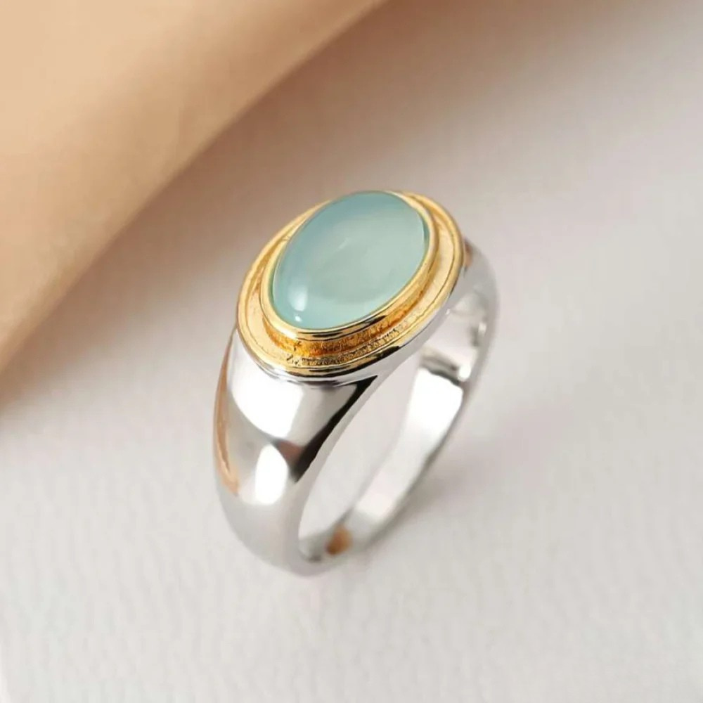 Women’s Radiant Stone Ring, Polished Finish, Durable Metals, Elegant Design