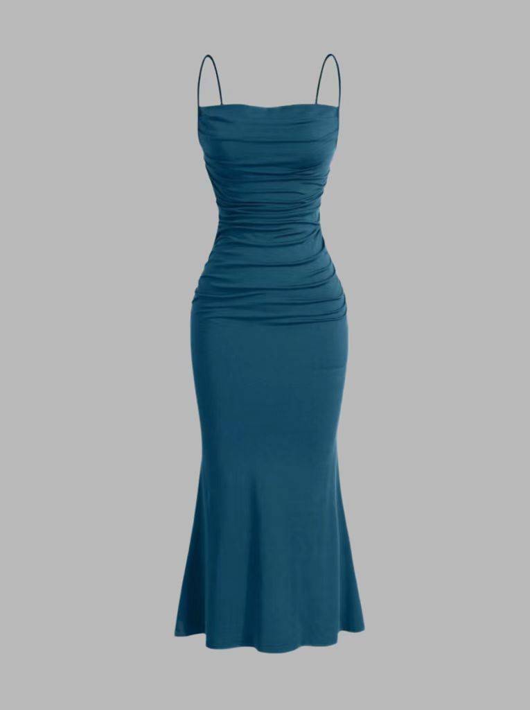 Women’s Evening Dress, Durable Fabric, Flattering Fit, Classic Style for Formal Occasions