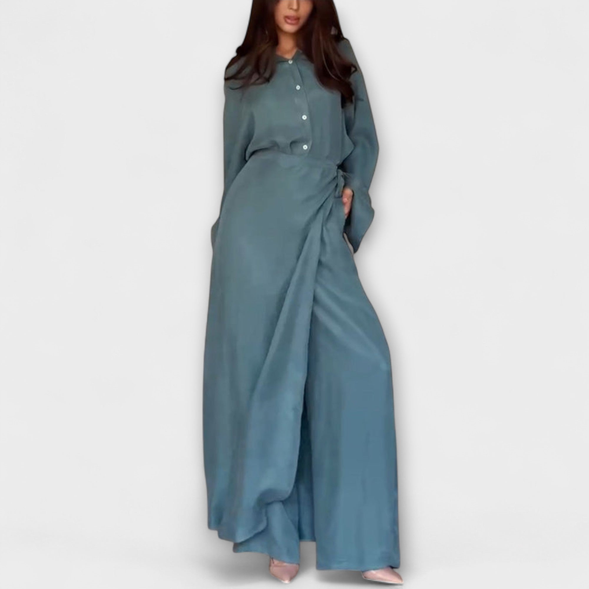 Women’s Lightweight Suit, Breathable Fabric, Comfortable Fit, Versatile for Layering and All Seasons