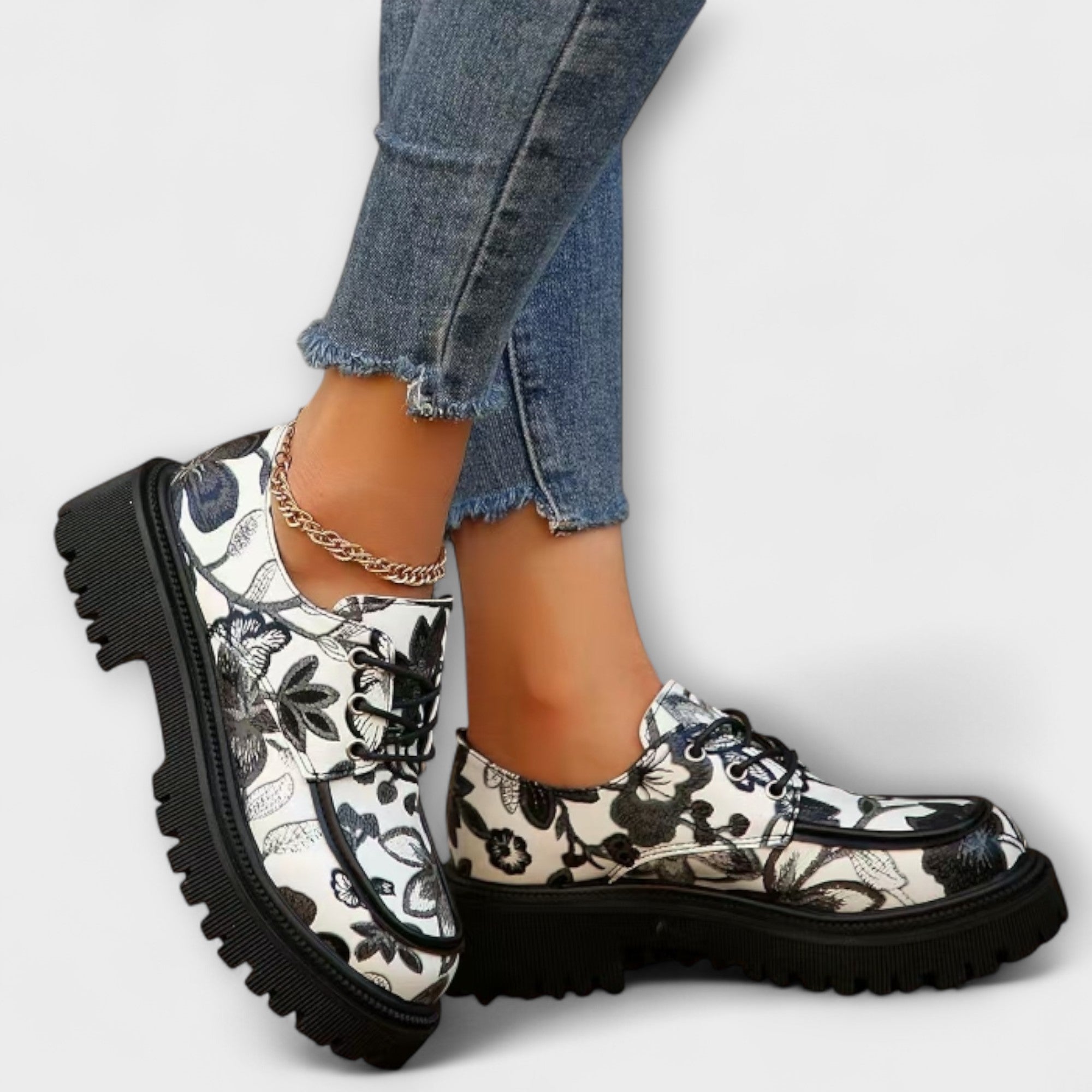 Women’s Loafers, Retro Floral Pattern, Metal Buckle, Thick Sole, Summer Comfort