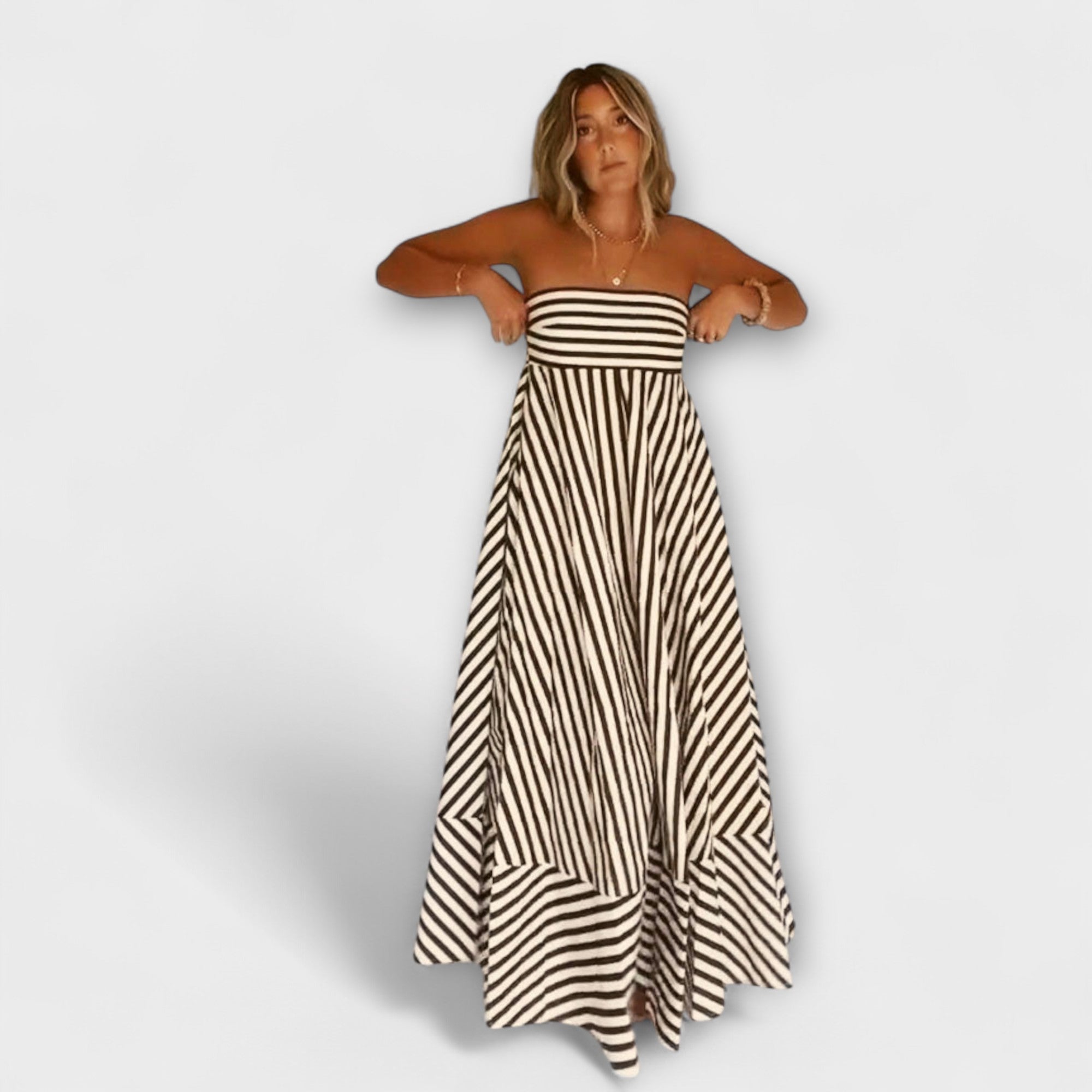 Women’s Maxi Dress, Elegant Fit, Ruffled Back Detail, Invisible Side Zip, Comfortable Movement