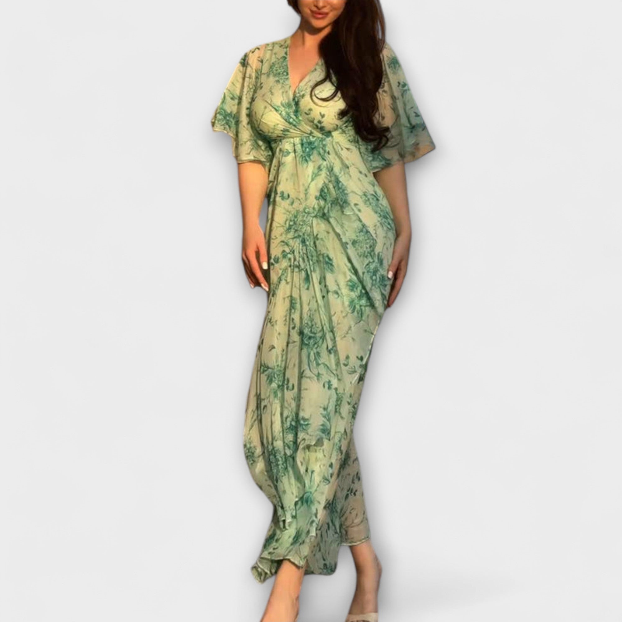 Women’s Midi Dress, Adaptable Fit, High-Quality Fabric, Comfortable, Flattering Silhouette, Seasonal Versatile