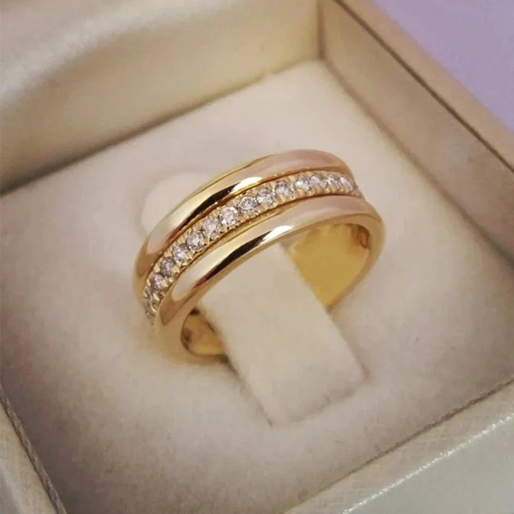 Women’s Ring, Durable Design, Elegant Style with Dazzling Stones