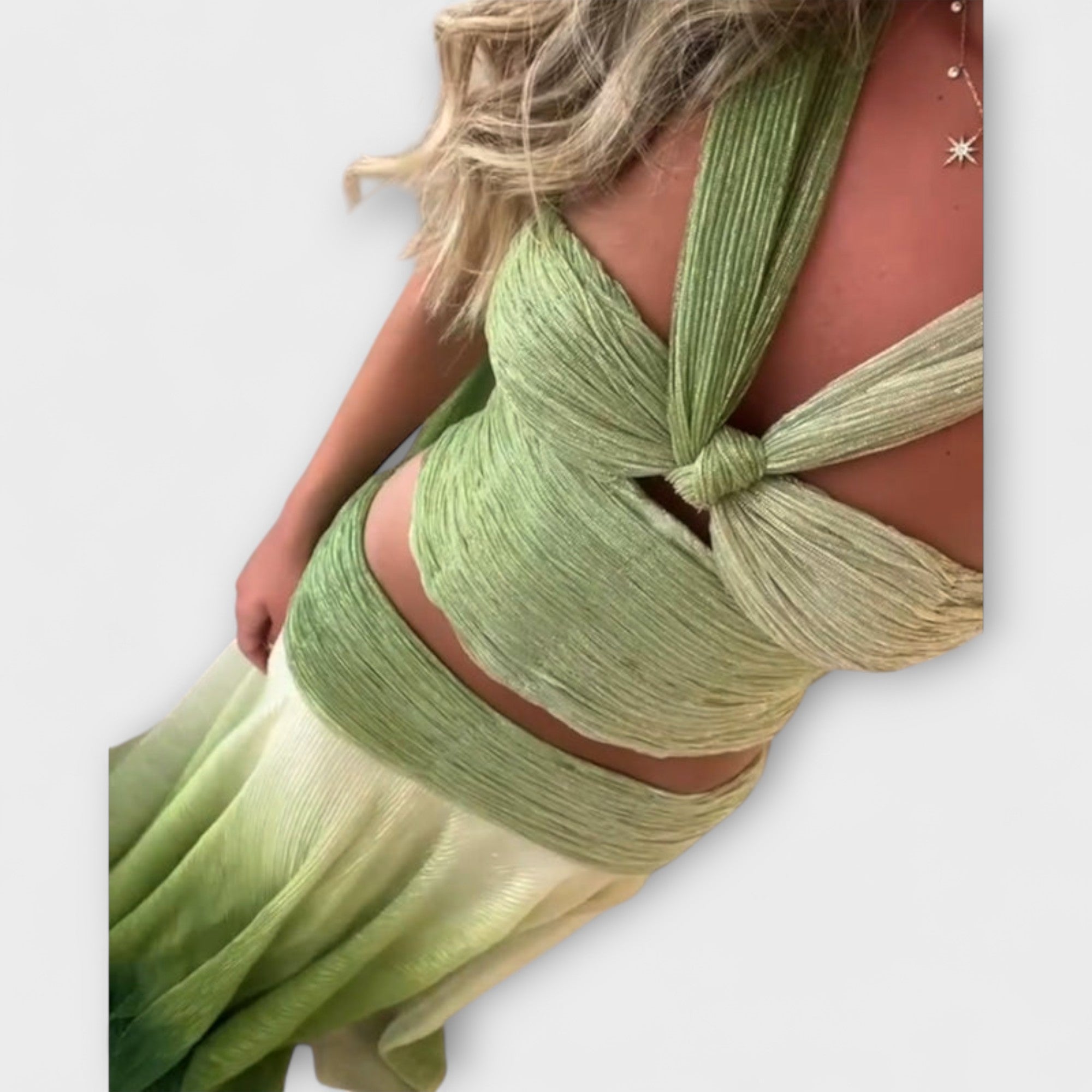 Women’s Suit, Structured Fit, Durable Breathable Fabric, Classic Design, Versatile for Casual and Formal Wear