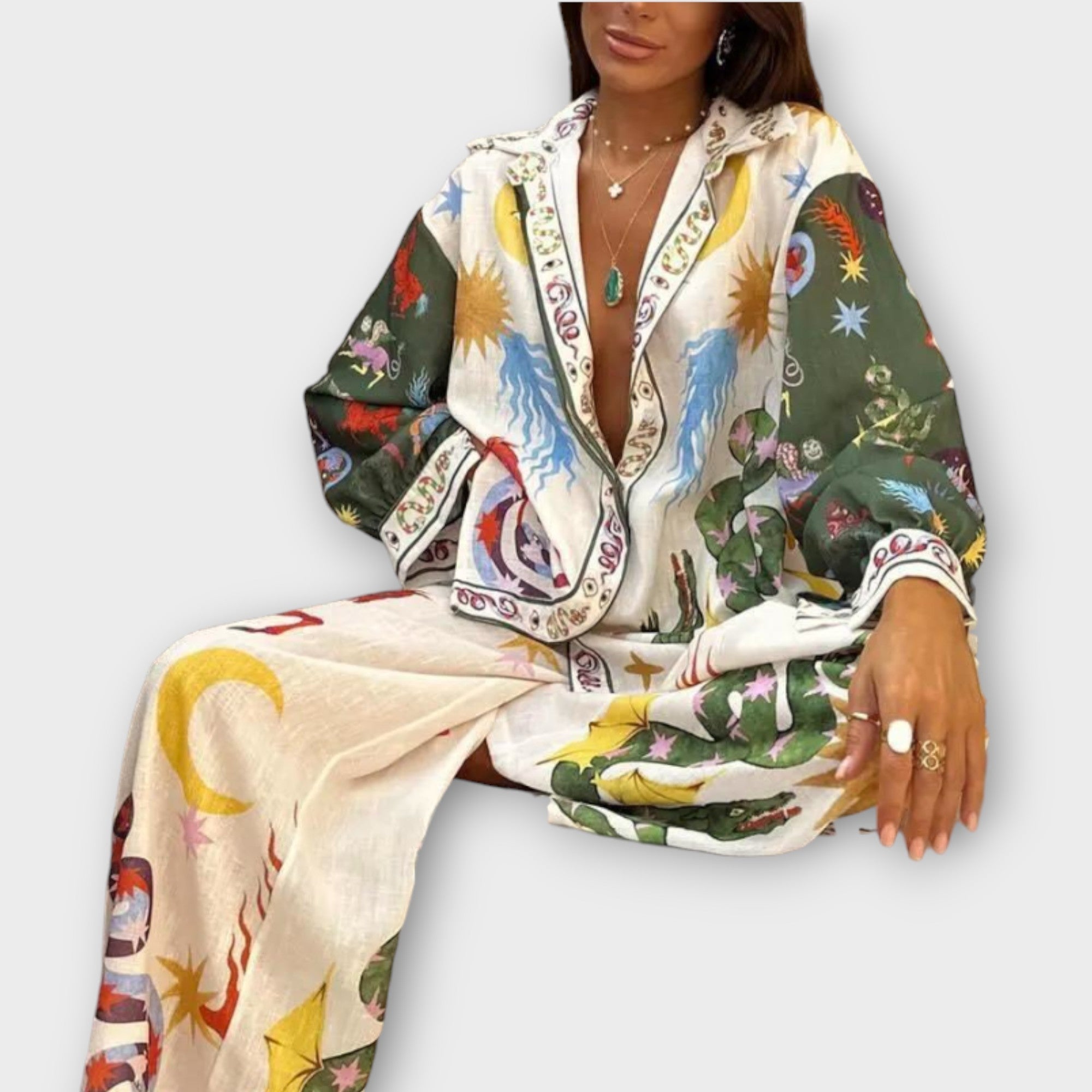 Women’s Two-Piece Suit, Tailored Fit, Durable Soft Fabric, Elegant Silhouette