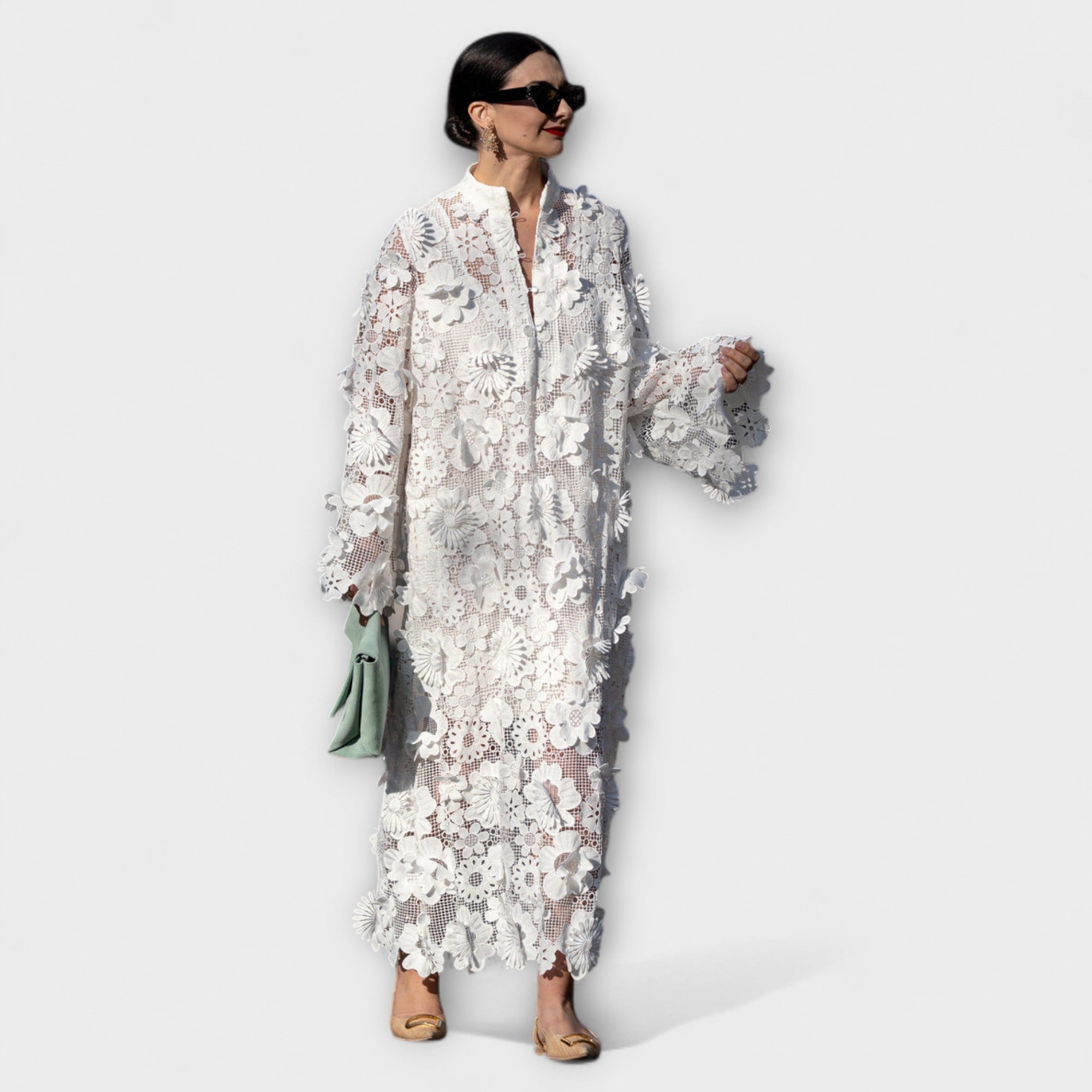 Women’s White Lace Dress, Sleeveless, Round Neckline, Figure-Flattering Fit, Floral Pattern