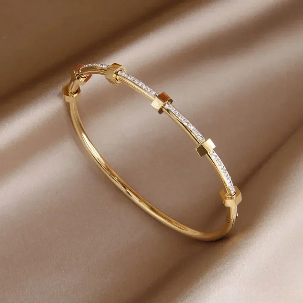 Women’s Bracelet, Opaline Stones, Durable High-Quality Metal Finish, Elegant Design