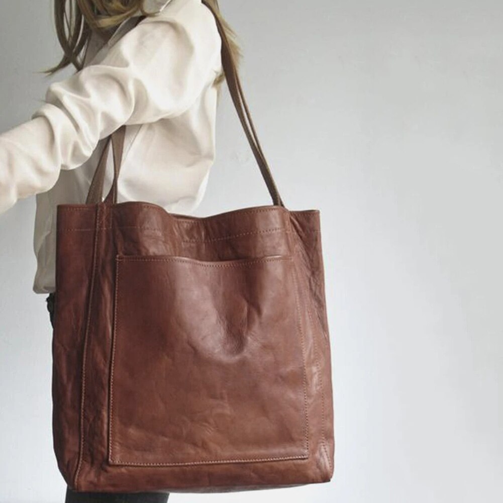 Shoulder Bag, Timeless Design, Spacious Interior, Organized Compartments, Versatile Use