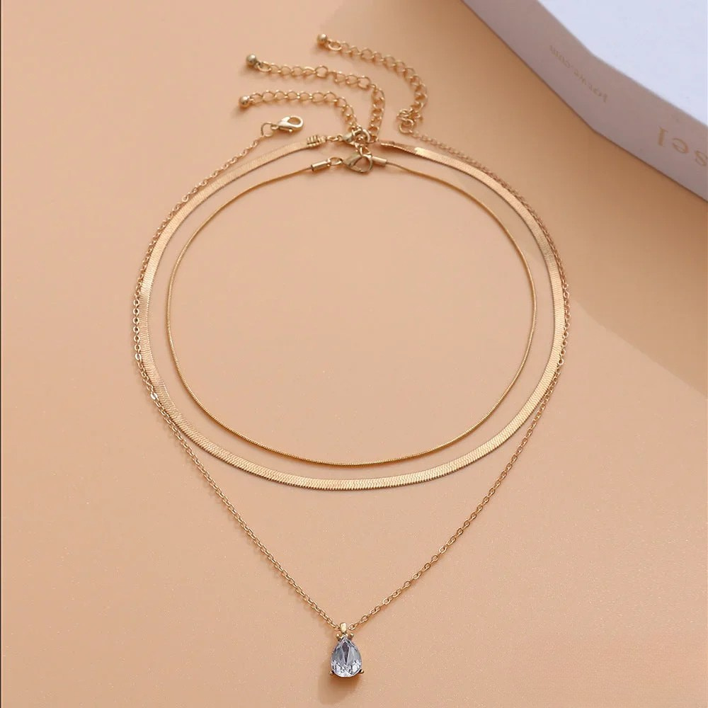 Women’s Necklace, Durable High-Quality Metals, Polished Finish with Shimmering Stones