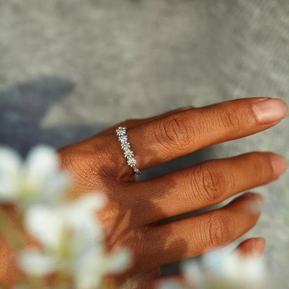 Ring, Polished Finish, Precisely Set Stones, Superior Craftsmanship, Timeless Elegance