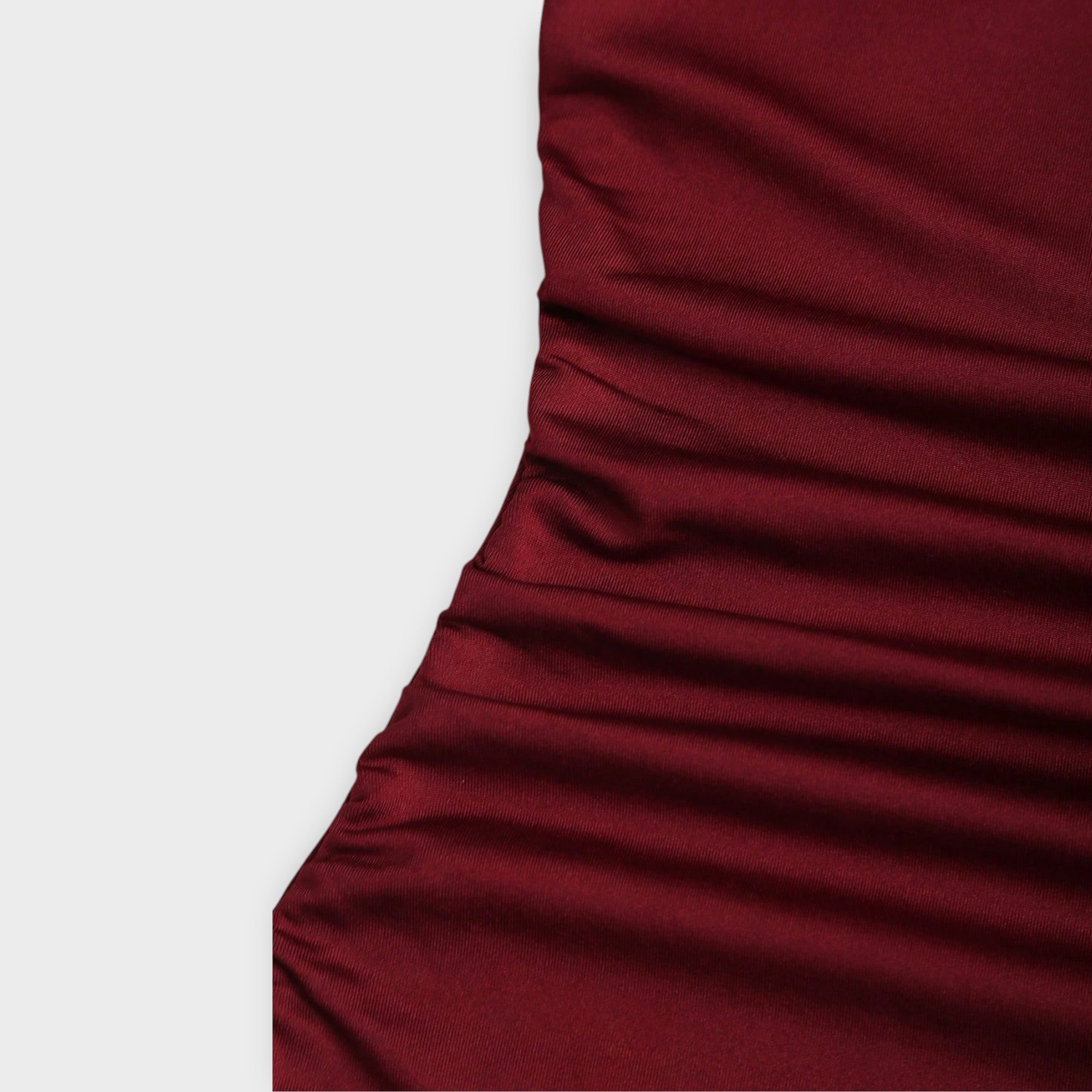 Women’s Evening Dress, Durable Fabric, Flattering Fit, Classic Style for Formal Occasions