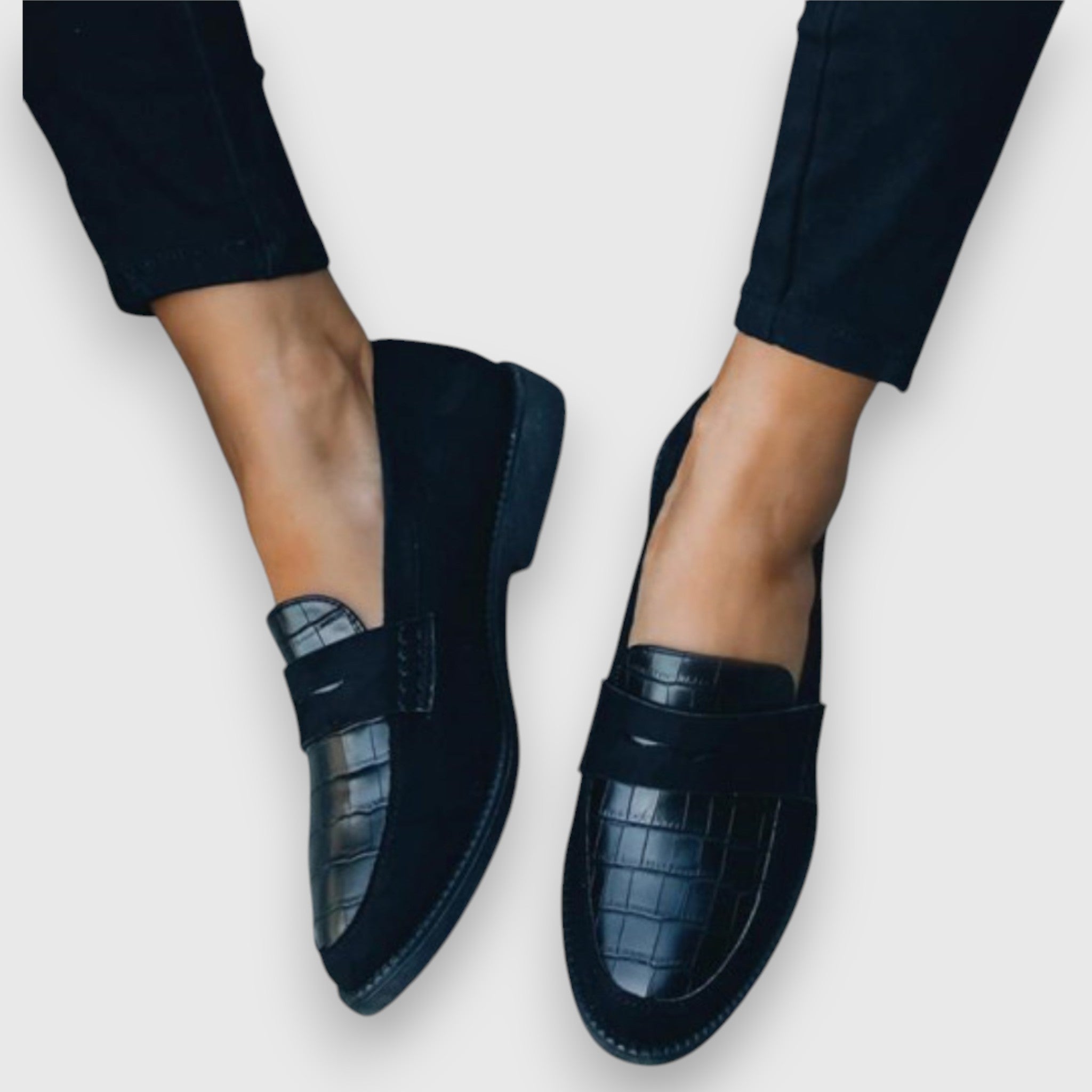 Women’s Loafers Slip-On Comfortable Footwear with Cushioned Insoles, Versatile Design