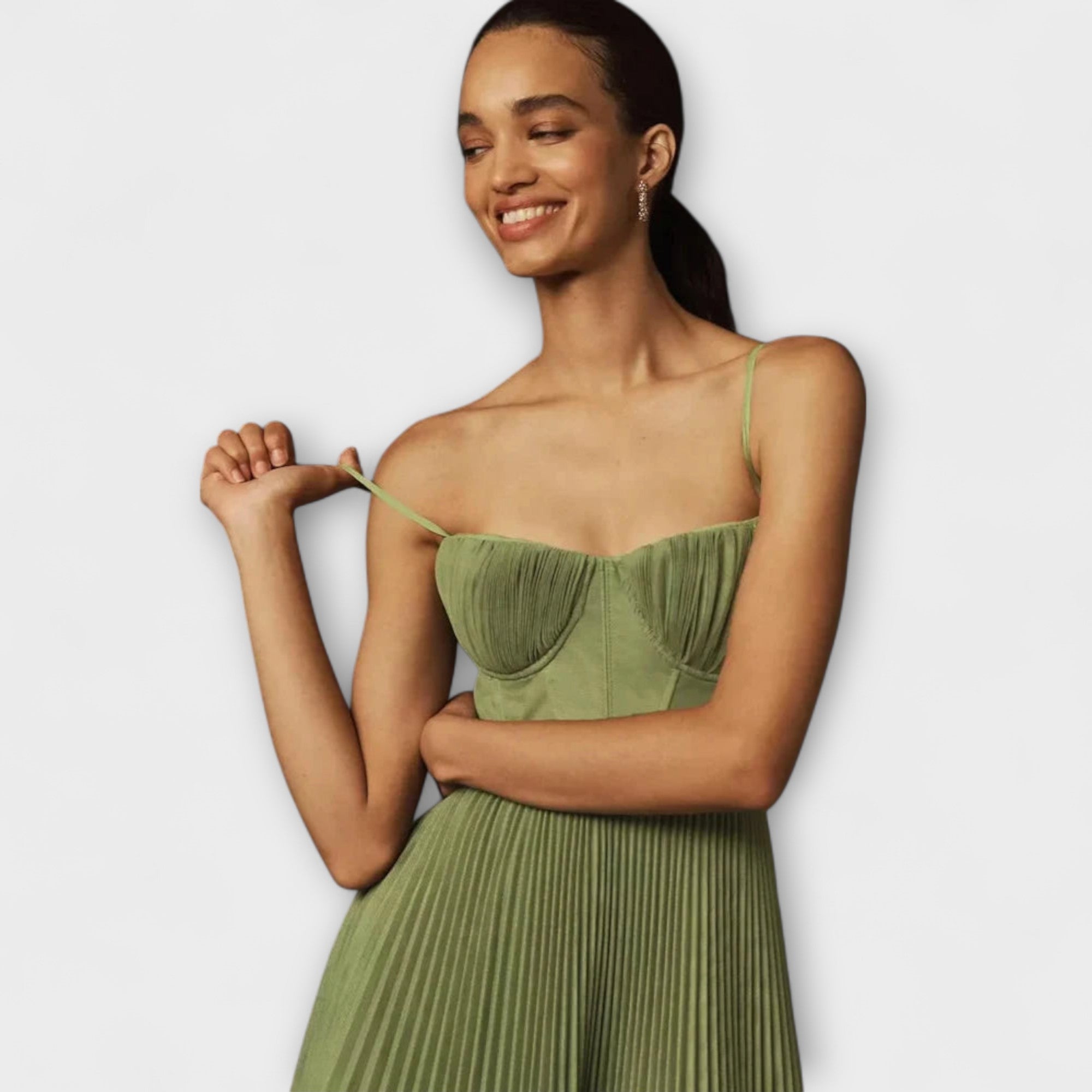 Women’s Midi Dress Sleeveless Corset Fit Heart Neckline Pleated Tulle Fabric