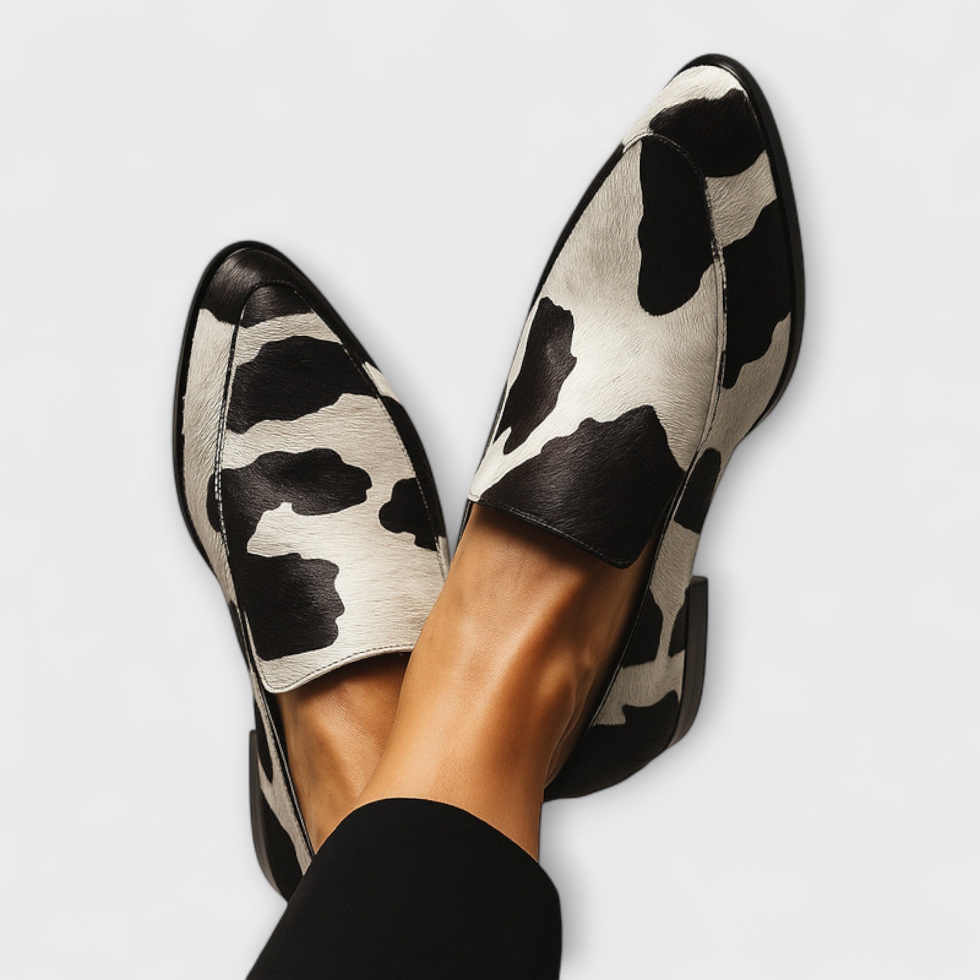 Women’s Slip-On Slippers, Oversized Print, Pointed Toe, Structured, Elevated Heel, Comfortable Design