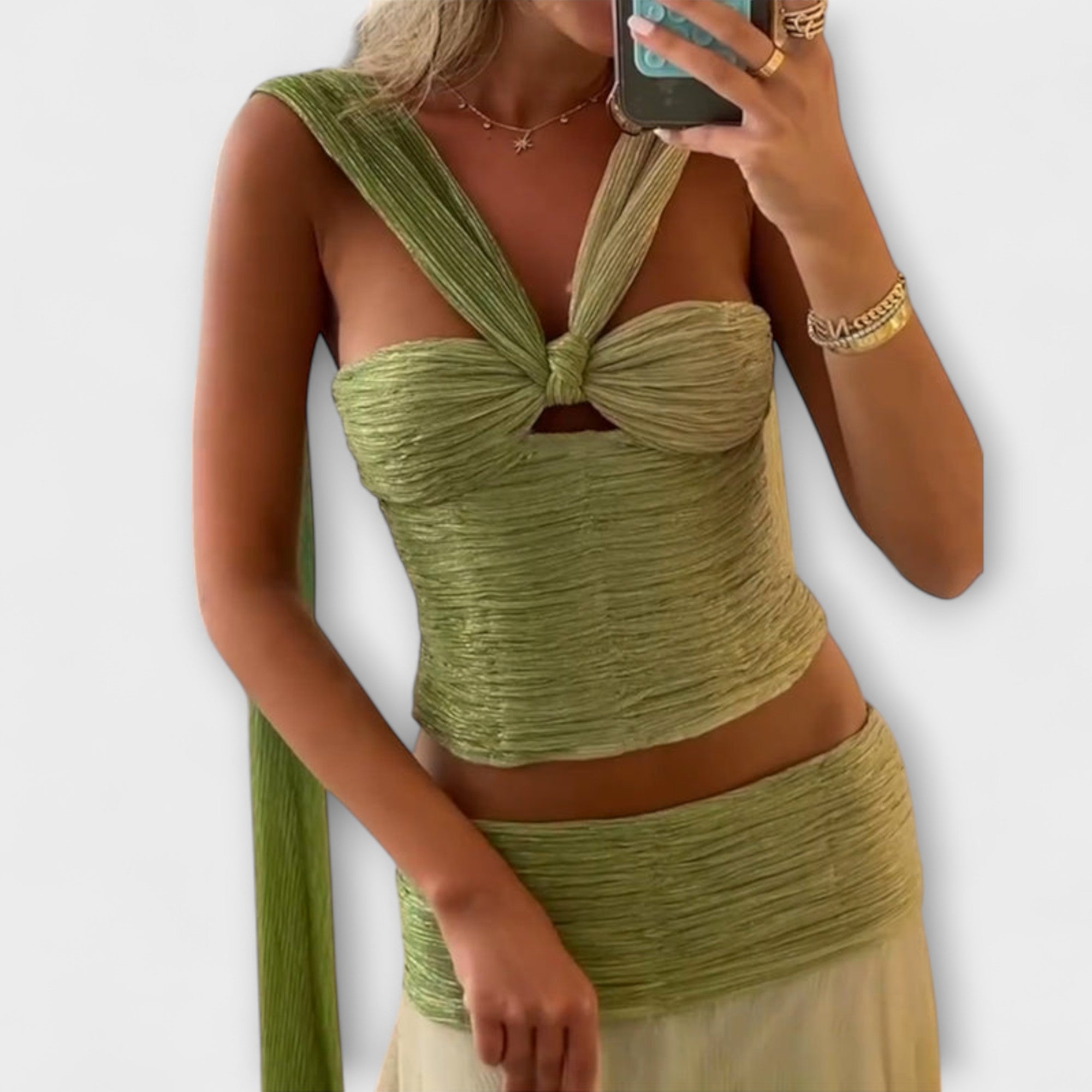 Women’s Suit, Structured Fit, Durable Breathable Fabric, Classic Design, Versatile for Casual and Formal Wear