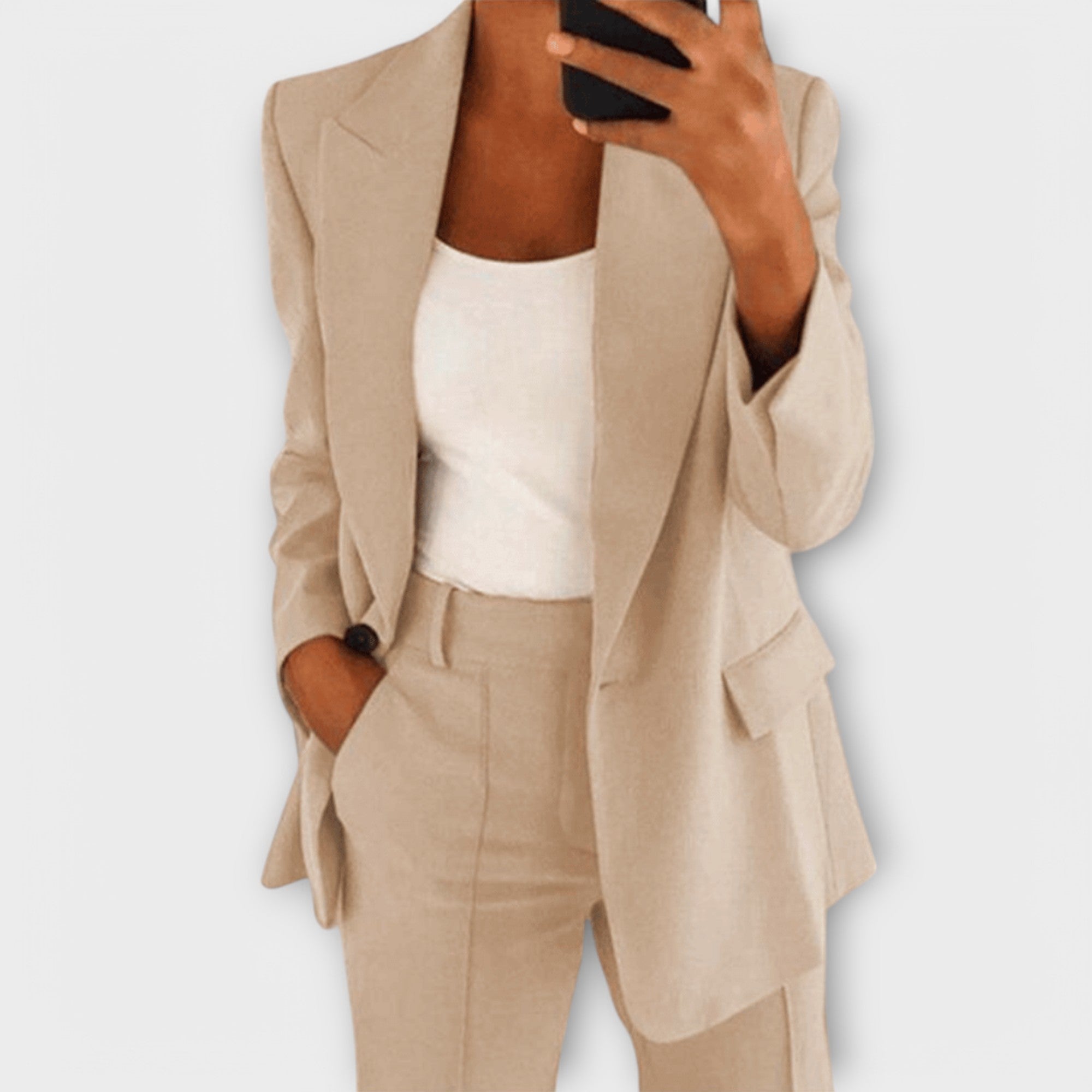 Women’s Two-Piece Suit, Tailored Fit, Sleek Silhouette, Versatile Design