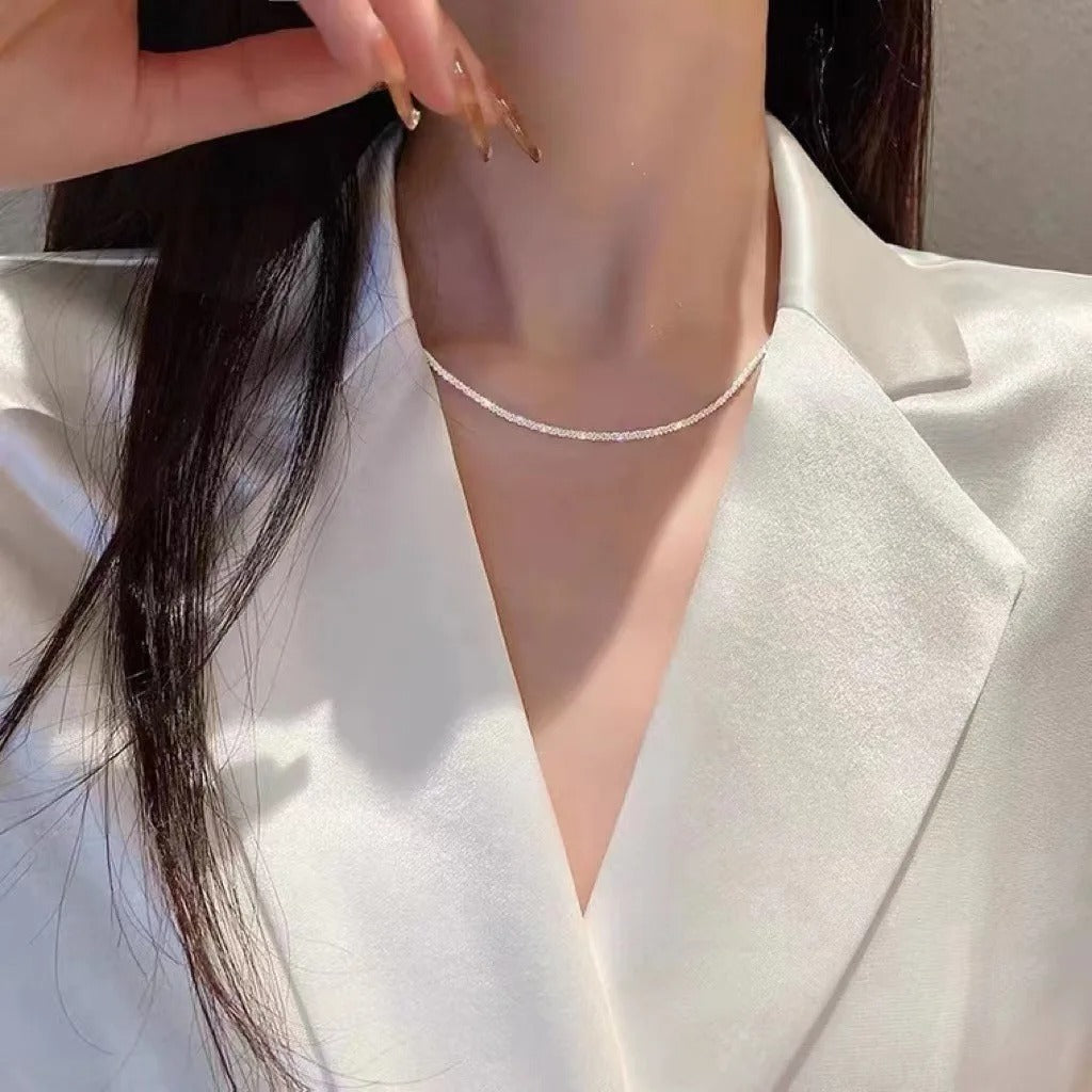 Women’s Necklace, Minimalist Elegant Design, Versatile Everyday and Formal Accessory